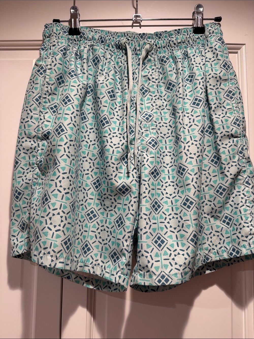 Old Navy Light Blue Geo Print Men’s Swim Trunks